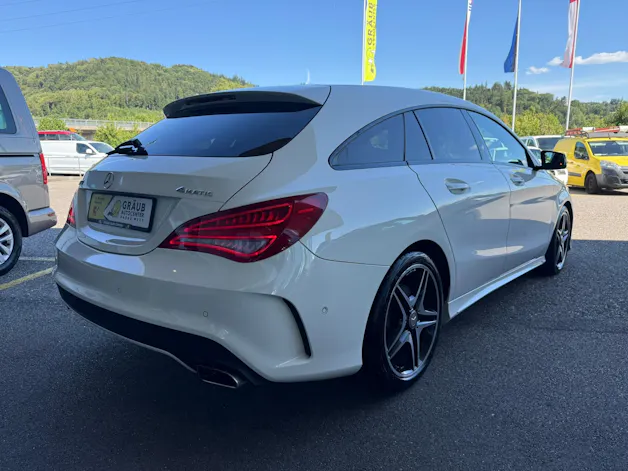 Mercedes-Benz CLA Shooting Brake 250 AMG Line 7G-DCT 4Matic