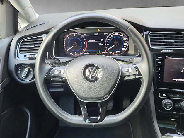 VW Golf Variant Highline 2.0TDI 150PS DSG 4Motion