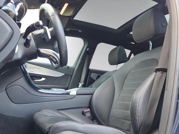 Mercedes-Benz GLC 200 AMG Line 4Matic 9G-Tronic