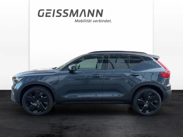 VOLVO XC40 2.0 B4 MH Black Edition