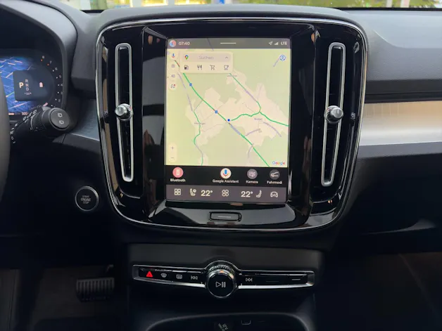 VOLVO XC40 2.0 B4 MH Black Edition