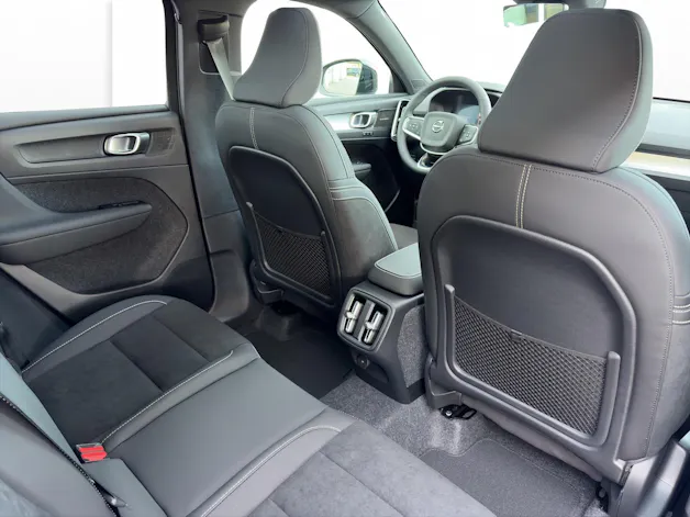 VOLVO XC40 2.0 B4 MH Black Edition