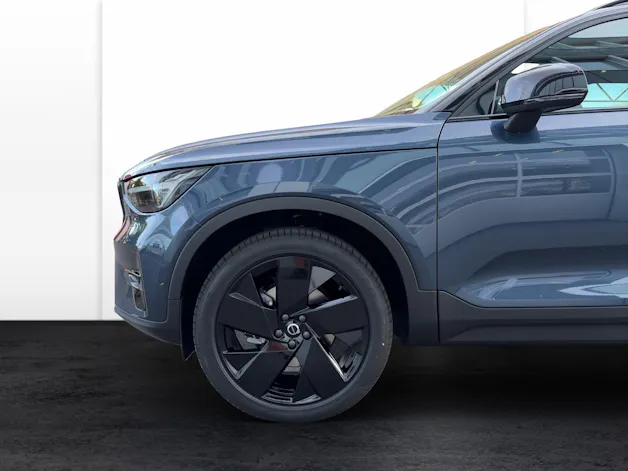 VOLVO XC40 2.0 B4 MH Black Edition