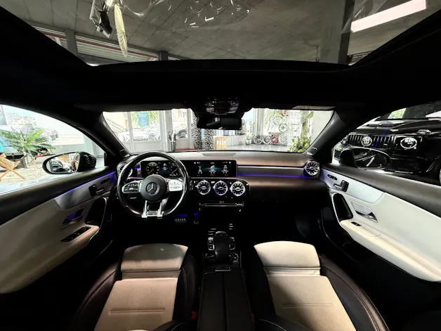 Mercedes-Benz A 200 AMG Line 7G-DCT