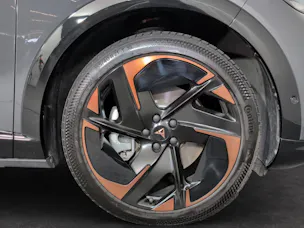 Cupra Tavascan Type 9 77 kWh Adrenaline