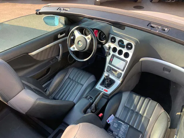 Alfa Romeo Spider 2.2 JTS