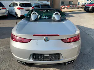 Alfa Romeo Spider 2.2 JTS