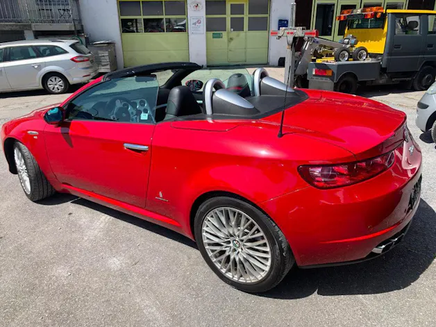Alfa Romeo Spider 2.2 JTS
