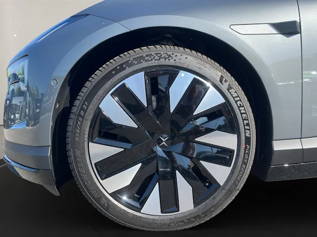Polestar 4 Long Range Dual Motor