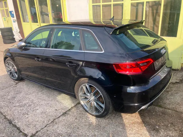 Audi S3 Sportback 2.0 T FSI quattro S-Tronic
