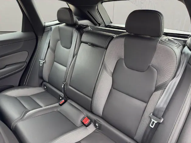 Volvo XC60 2.0 B5 MH R-Design AWD