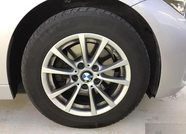 BMW 320d xDrive Touring