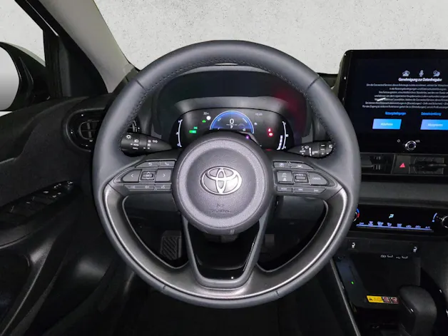 Toyota Yaris 1.5 VVT-i HSD Trend
