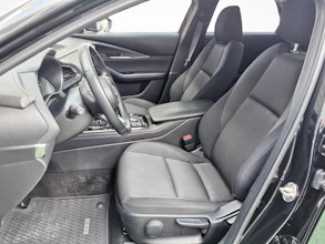 https://vehicle.imgix.net/4383740/cc99a66a-dabf-49ab-b0eb-a63073a0793b.jpg