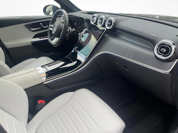 Fahrzeugbild MERCEDES-BENZ GLC 300