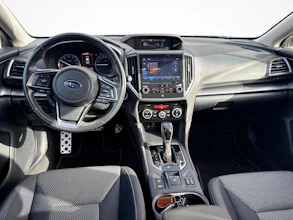 https://vehicle.imgix.net/4383777/07ad7e16-6394-4722-a2d8-d367cfec3b23.jpg