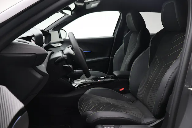 Peugeot 2008 1.2 Hybrid 145 GT Exclusive