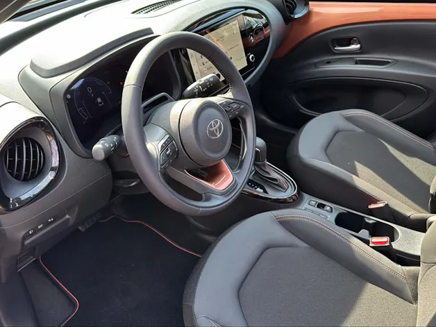 Toyota Aygo X 1.5 VVT-i HSD Style