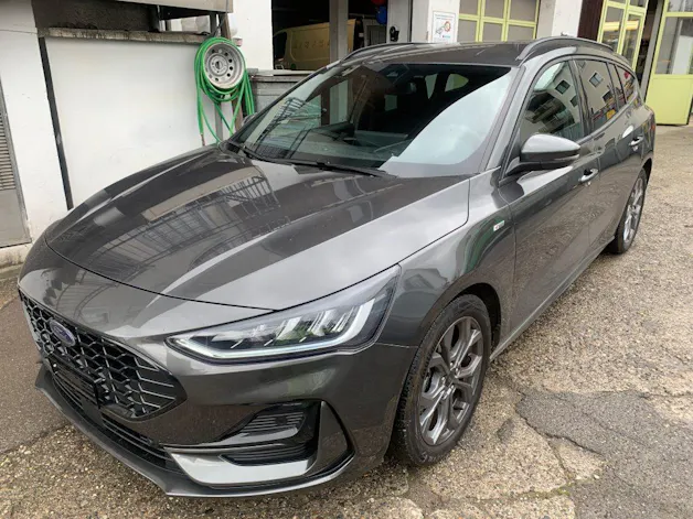 Ford Focus Station Wagon 1.0i EcoB Hybrid 155 ST-Line X