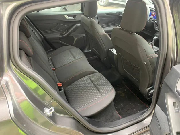 Ford Focus Station Wagon 1.0i EcoB Hybrid 155 ST-Line X