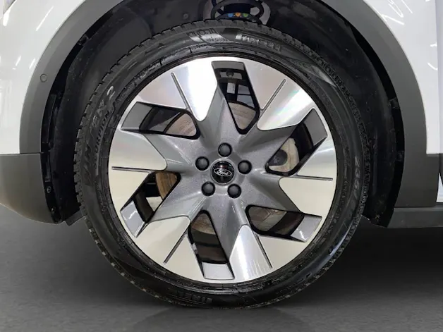 Ford Explorer Extended Range Premium AWD