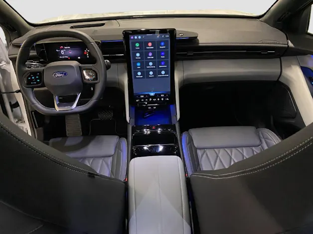 Ford Explorer Extended Range Premium AWD