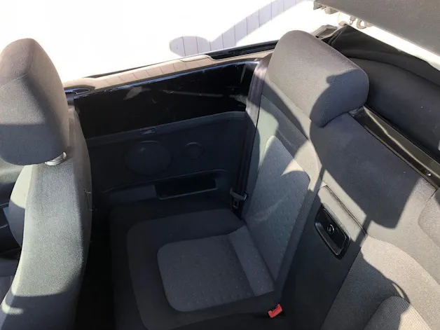 VW Beetle Cabriolet 1.6