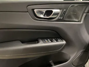 Volvo XC60 2.0 T6 TE R-Design eAWD
