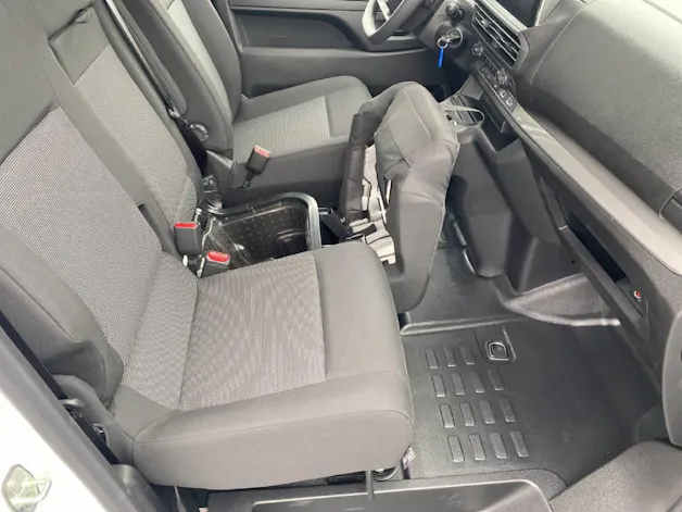 Peugeot e-Expert Kaw. Standard 50 kWh 136 PS
