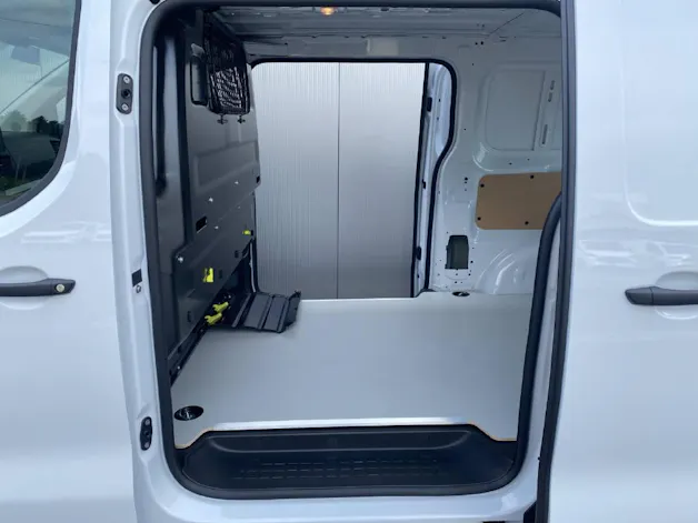 Peugeot Expert Kaw. Standard 2.2 BlueHDi 150 PS