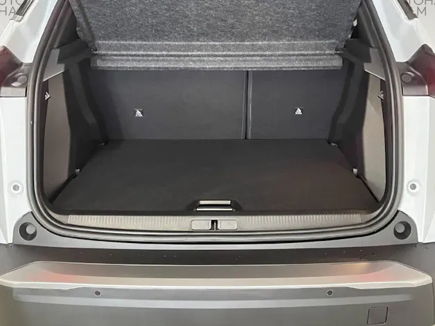 Peugeot 2008 1.2 Hybrid 145 GT