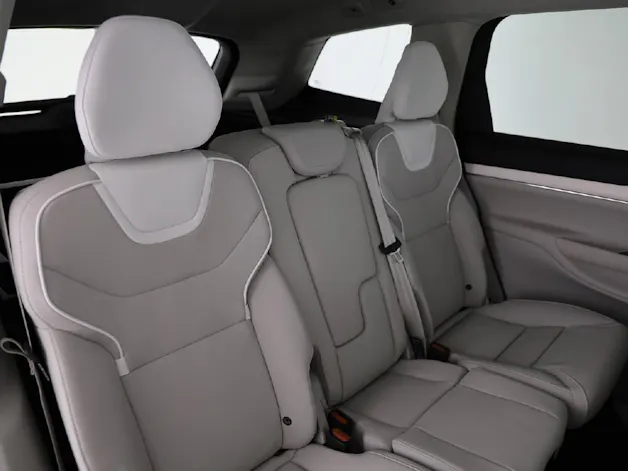 Volvo EX90 Twin Plus AWD / 800V