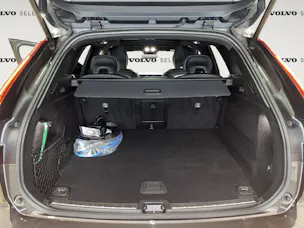 Volvo XC60 2.0 T8 TE R-Design eAWD