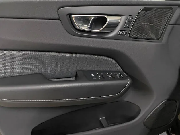 Volvo XC60 2.0 T8 TE R-Design eAWD