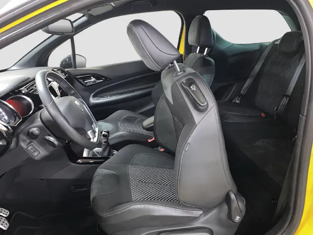 DS Automobiles 3 1.6 VTi So Chic