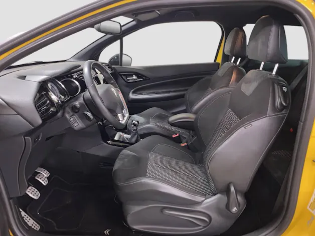 DS Automobiles 3 1.6 VTi So Chic