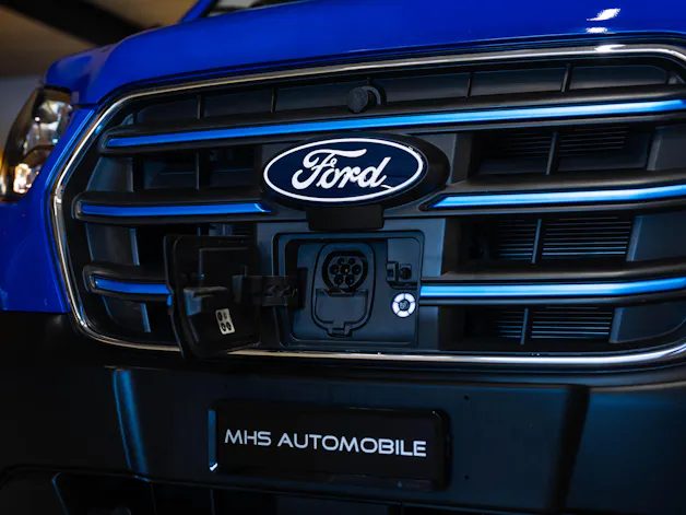 Ford E-Transit Van 350 L2H2 68kWh Basis