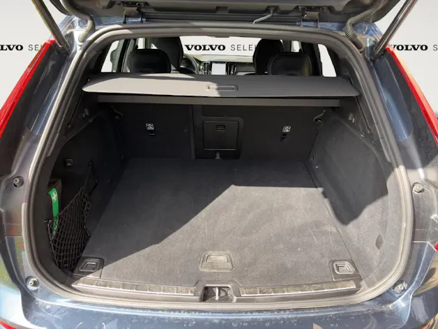 Volvo XC60 2.0 B5 MH Plus Dark AWD