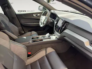 Volvo XC60 2.0 B5 MH Plus Dark AWD