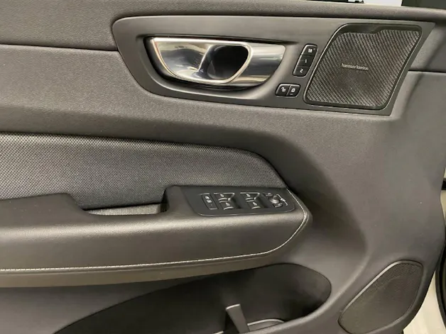 Volvo XC60 2.0 T8 TE R-Design eAWD