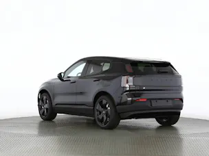 Volvo EX30 P5 Plus Swiss Black Edition Extended Range