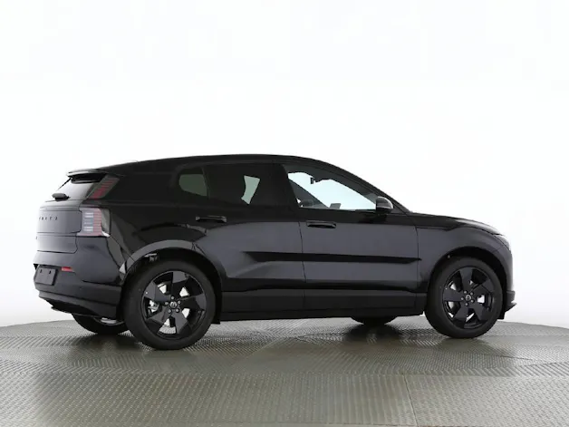 Volvo EX30 P5 Plus Swiss Black Edition Extended Range