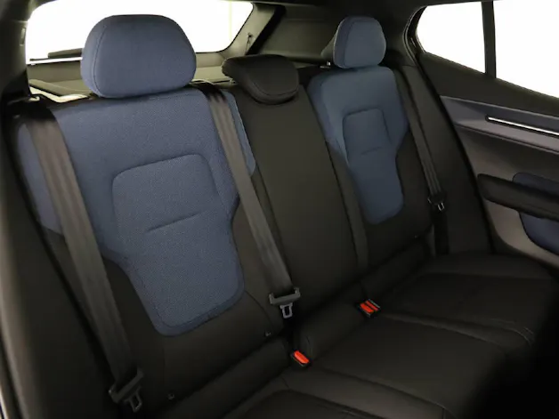 Volvo EX30 P5 Plus Swiss Black Edition Extended Range