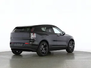 Volvo EX30 P5 Plus Swiss Black Edition Extended Range