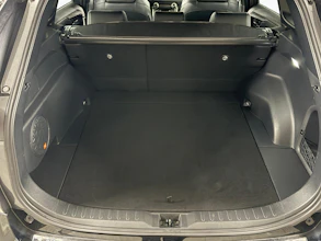 https://vehicle.imgix.net/4383951/35ebcd93-adce-4cba-b7d8-e88500ba5330.jpg