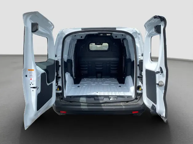 Ford E-Transit Courier Van 136 PS Trend