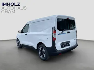 Ford E-Transit Courier Van 136 PS Trend