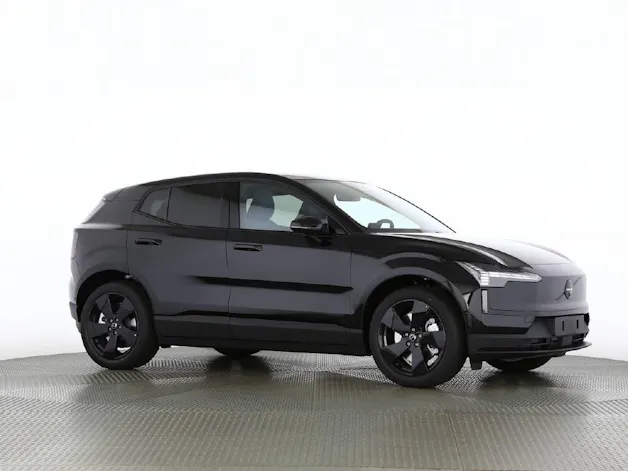 Volvo EX30 P8 Twin Ultra Black Edition AWD