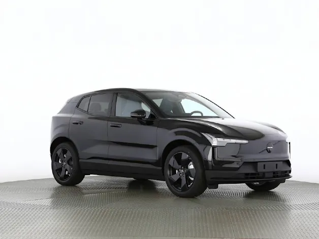 Volvo EX30 P8 Twin Ultra Black Edition AWD
