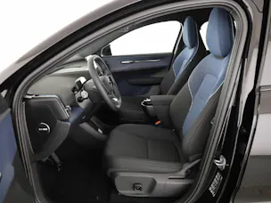 Volvo EX30 P8 Twin Ultra Black Edition AWD